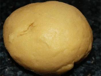 Nudelteig mit Ei - Basisrezept - Rezept