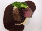 Rehrücken an Blaubeer- Rotweinsoße dazu Pastinakenpüree - Rezept