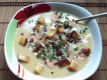 Rezept: Feines Kartoffelsüppchen mit versch. Einlagen Feines Kartoffelsüppchen mit versch. Einlagen - Rezept