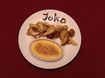 Rezept: Crème Brûlée mit herbstlichem Fruchtsalat (Antje Buschschulte) Crème Brûlée mit herbstlichem Fruchtsalat (Antje Buschschulte) - Rezept