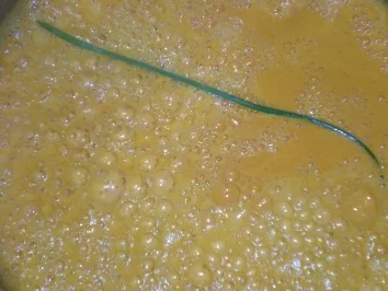 Rezept: Rrrröstiges Paprikaschaumsüppchen Rrrröstiges Paprikaschaumsüppchen - Rezept