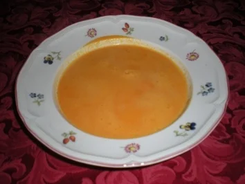 Rezept: Rrrröstiges Paprikaschaumsüppchen Rrrröstiges Paprikaschaumsüppchen - Rezept