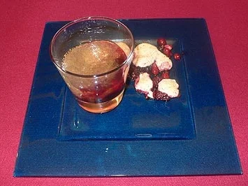 Champagnersüppchen mit Waldfrüchten - Rezept