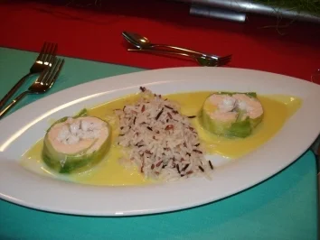 Krautwickel mit Lachs und Seezungenfilets - Rezept