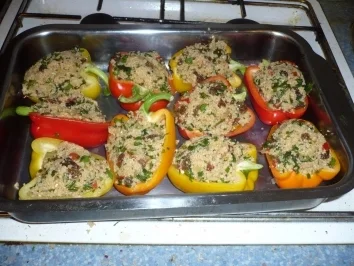 Gefüllte Paprika "Manu" mit Gurken-Minze-Joghurt - Rezept - Bild Nr. 5