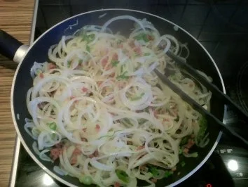 Rezept: "KUCHEN" Zwiebelkuchen a la Schwiegermama Bild Nr. 4 "KUCHEN" Zwiebelkuchen a la Schwiegermama - Rezept - Bild Nr. 4