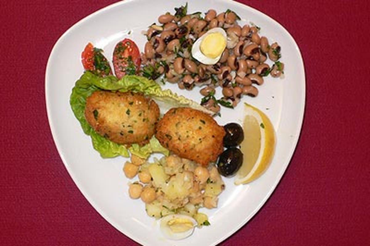 Stockfisch-Pasteten mit Kichererbsensalat - Pasteis de bacalhau com
salada de grao - Rezept von Das perfekte Dinner