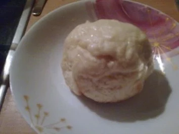 Rezept: Dampfnudeln Bild Nr. 7 Dampfnudeln - Rezept - Bild Nr. 7