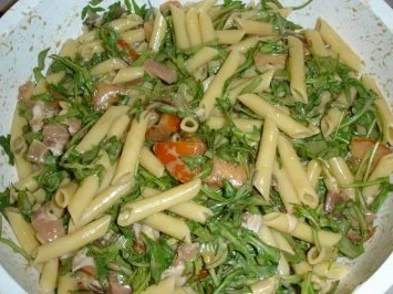 Nudelsalat mit Rucola - Rezept