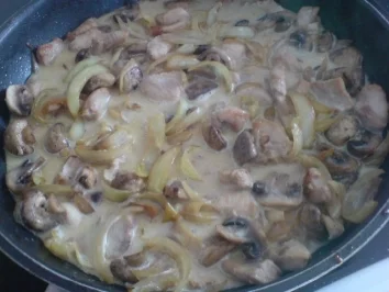 Rezept: Geschnetzeltes a la Stroganoff Geschnetzeltes a la Stroganoff - Rezept