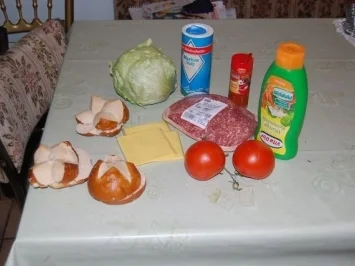 Käse-Hack-Burger - Rezept