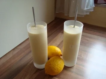 Rezept: *Drinks ohne Alkohol - Pfirsich mit Buttermilch *Drinks ohne Alkohol - Pfirsich mit Buttermilch - Rezept