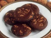 dessert schokoladenstuecke mit nuessen - Rezept