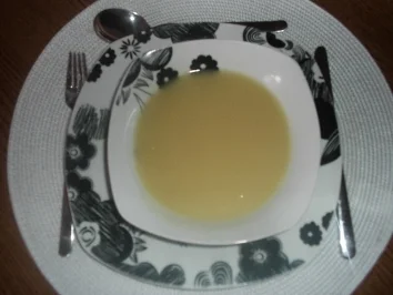 Kohlrabicremesuppe mit Zimt - Rezept