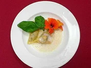 Handgemachte Ravioli mit Flusskrebsen an Champagnersoße - Rezept