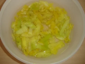 Rezept: LIMONCELLO und CREMA DI LIMONCELLO Bild Nr. 6 LIMONCELLO und CREMA DI LIMONCELLO - Rezept - Bild Nr. 6