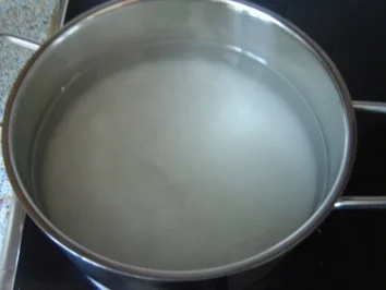 Rezept: LIMONCELLO und CREMA DI LIMONCELLO Bild Nr. 8 LIMONCELLO und CREMA DI LIMONCELLO - Rezept - Bild Nr. 8