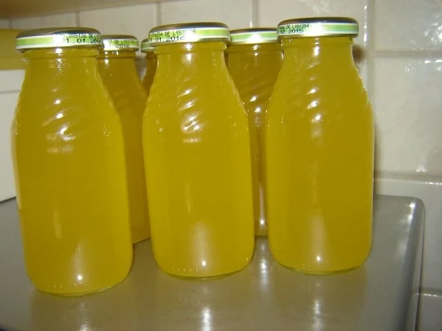 Rezept: LIMONCELLO und CREMA DI LIMONCELLO Bild Nr. 2 LIMONCELLO und CREMA DI LIMONCELLO - Rezept - Bild Nr. 2