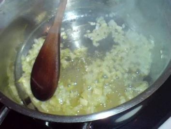 Rezept: Bandnudeln mit Käse-Nuss-Sahne Bandnudeln mit Käse-Nuss-Sahne - Rezept