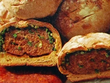 Rezept: Brötchen mit Hackfüllung Bild Nr. 2 Brötchen mit Hackfüllung - Rezept - Bild Nr. 2