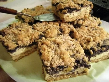 Rezept: Kuchen: Mohn-Apfel-Topfen-Streusel Bild Nr. 11 Kuchen: Mohn-Apfel-Topfen-Streusel - Rezept - Bild Nr. 11