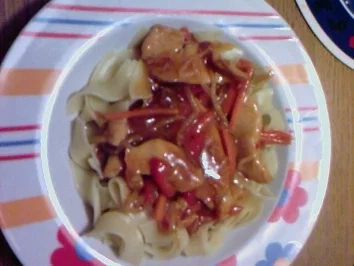 Ingwer Huhn auf Bandnudeln - Rezept