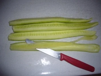 Rezept: Kikis Lachs-Gurken-Pfanne "light" Bild Nr. 2 Kikis Lachs-Gurken-Pfanne "light" - Rezept - Bild Nr. 2