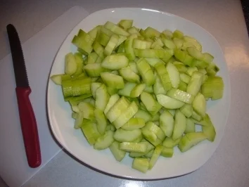 Rezept: Kikis Lachs-Gurken-Pfanne "light" Bild Nr. 3 Kikis Lachs-Gurken-Pfanne "light" - Rezept - Bild Nr. 3