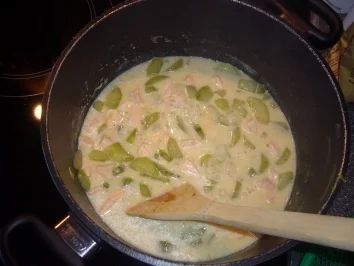 Rezept: Kikis Lachs-Gurken-Pfanne "light" Bild Nr. 5 Kikis Lachs-Gurken-Pfanne "light" - Rezept - Bild Nr. 5