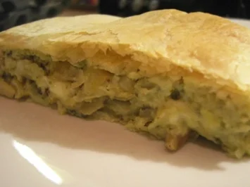 Pikantes Gebäck: Zwiebel-Käse-Strudel - Rezept