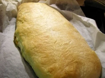 Pikantes Gebäck: Zwiebel-Käse-Strudel - Rezept