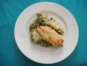 Auflauf: Hähnchenbrust auf Spinat-Reis mit Käse überbacken - Rezept - Bild Nr. 2