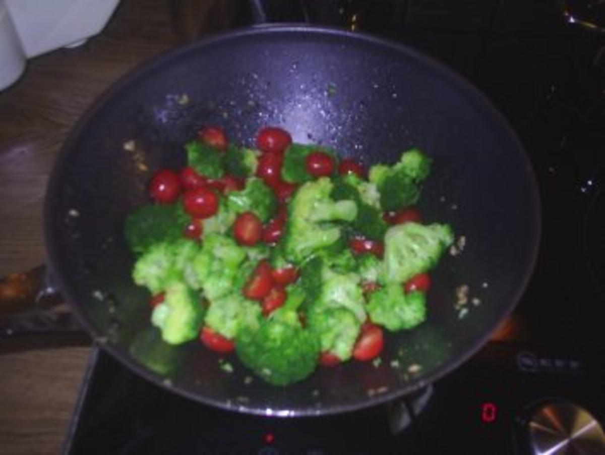 Geflügel - Hähnchen-Broccoli-Pfanne - Rezept - Bild Nr. 8