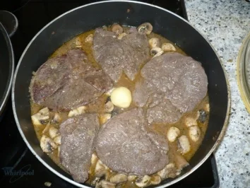 Rezept: Hirschschnitzel mit Champignons Hirschschnitzel mit Champignons - Rezept