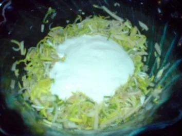 Apfel-Porree-Salat, pikant - Rezept