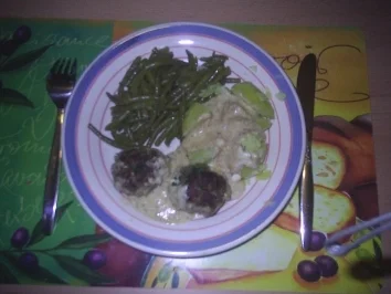 Hack - Buletten in Sahnesoße - Rezept