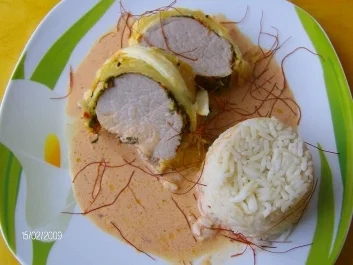 Pikante Kräuter-Schweinelende versteckt sich. - Rezept
