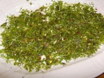 Pikante Kräuter-Schweinelende versteckt sich. - Rezept