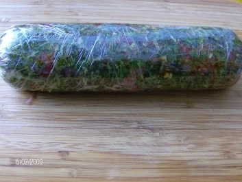 Pikante Kräuter-Schweinelende versteckt sich. - Rezept