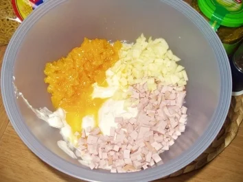 Rezept: Wenn sich die Nudel in die Salatsoße legt.... Bild Nr. 8 Wenn sich die Nudel in die Salatsoße legt.... - Rezept - Bild Nr. 8