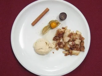 Birnenauflauf mit Makronen an Eis - Poires aux macarons - Rezept