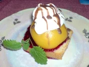 Pfirsich-Schnitten mit Joghurtsahne - Rezept