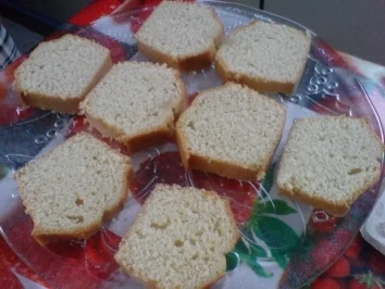 Pfirsich-Schnitten mit Joghurtsahne - Rezept