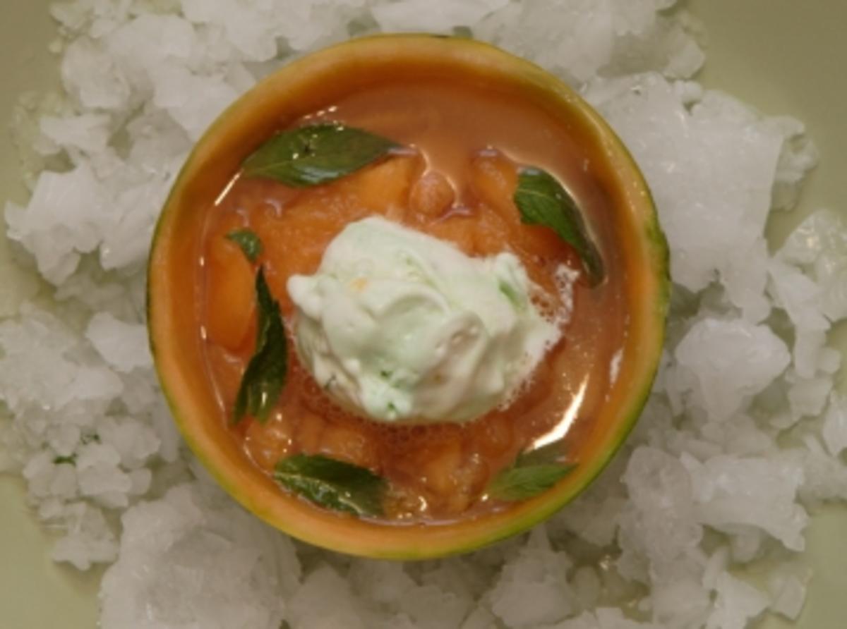 Bilder für Melonen-Gazpacho mit Limetten-Mascarpone-Eis (Lory Glory) - Rezept