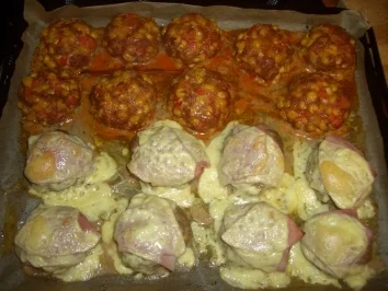 Rezept: Frikadellen zweierlei Art aus dem Backofen Frikadellen zweierlei Art aus dem Backofen - Rezept