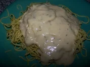 Spaghetti mit einer Käsesahnesosse ala sonni - Rezept