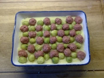 Rezept: Mein Rosenkohlauflauf mit Fleischbällchen Mein Rosenkohlauflauf mit Fleischbällchen - Rezept