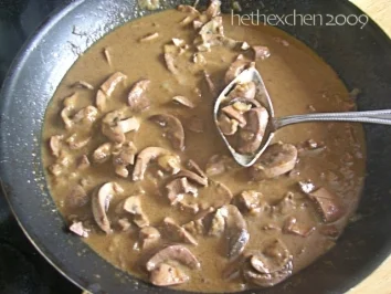 Rezept: Saure Nierchen mit Kartoffelpürree und Kopfsalat Saure Nierchen mit Kartoffelpürree und Kopfsalat - Rezept