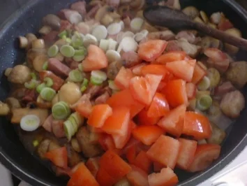 Rezept: Herzhafter Kasseler-Pilzragout Bild Nr. 10 Herzhafter Kasseler-Pilzragout - Rezept - Bild Nr. 10