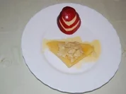 Rezept: Mandelcrêpe mit gerösteten Mandelblättchen und Vanilleeis Mandelcrêpe mit gerösteten Mandelblättchen und Vanilleeis - Rezept